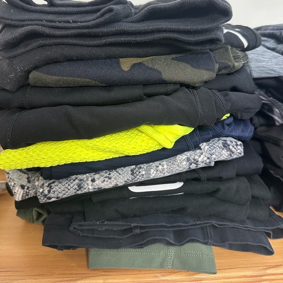 22 athletic leggings, size large - bundle buy, some with tags - Picture 2 of 2
